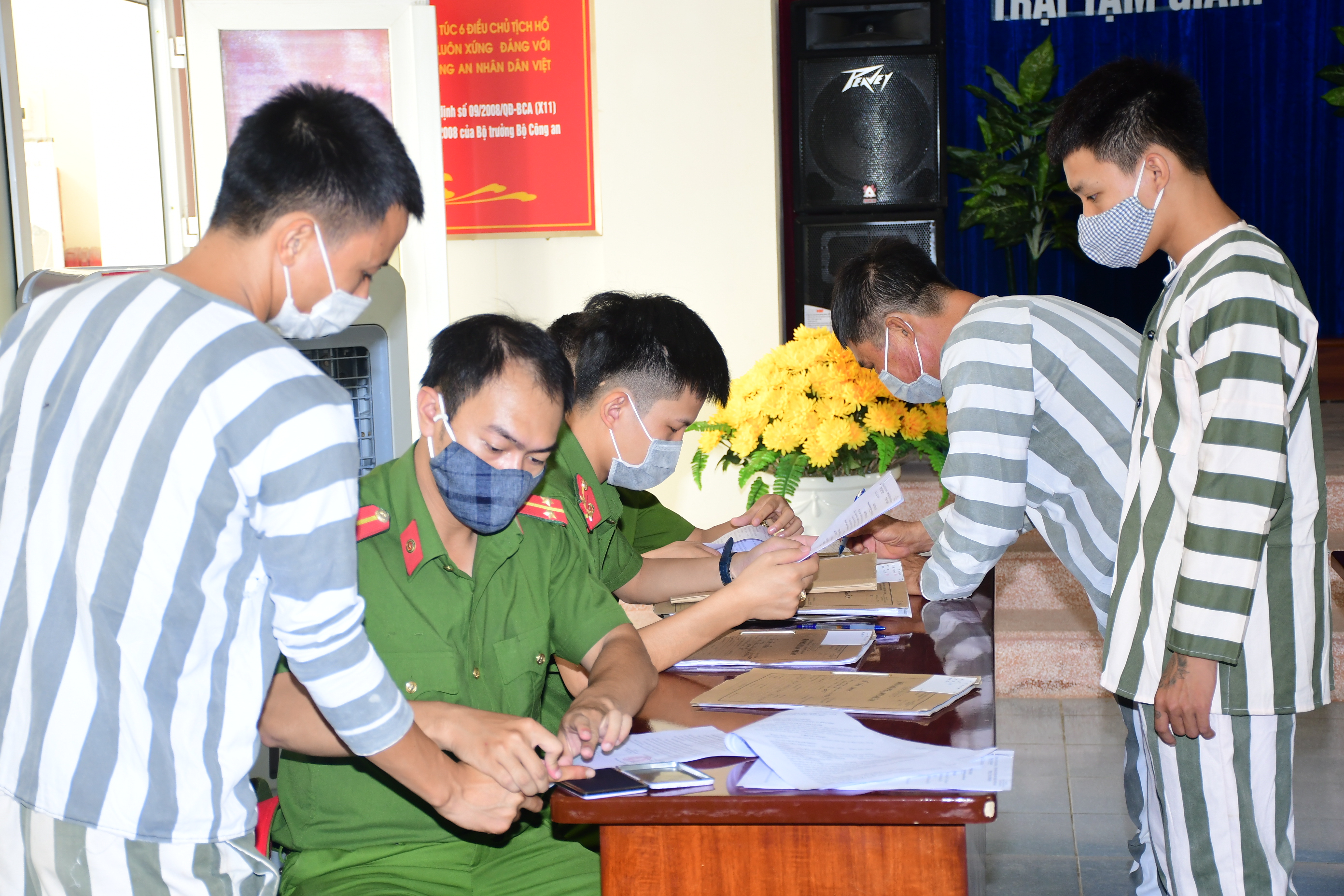  Xét duyệt 133 phạm nhân được giảm thời gian chấp hành án phạt tù năm 2020